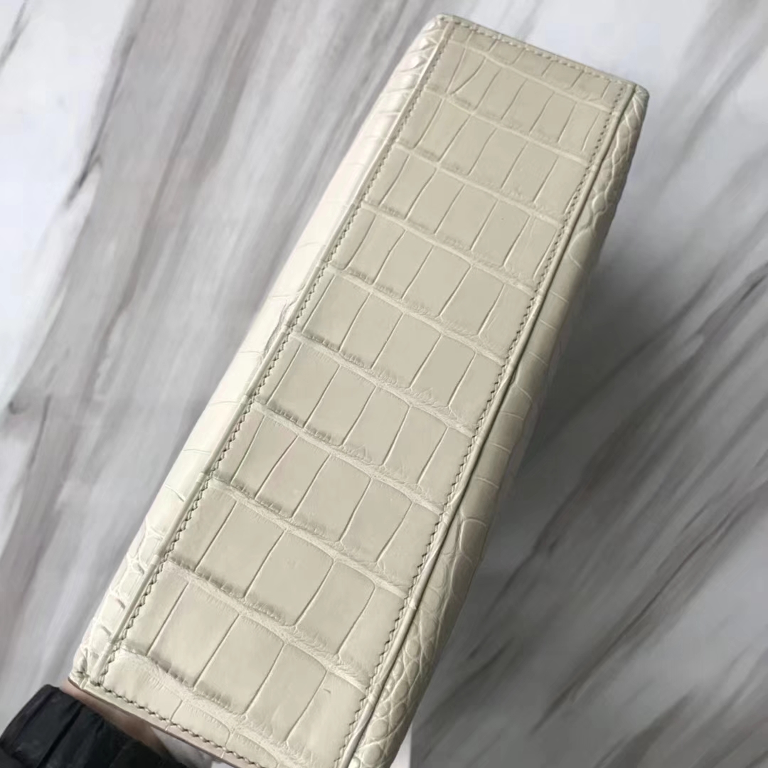 Hermès（爱马仕）Minikelly pochette 雾面鳄鱼 8L 奶油白 beton 银扣 手拿包 晚宴包 22cm