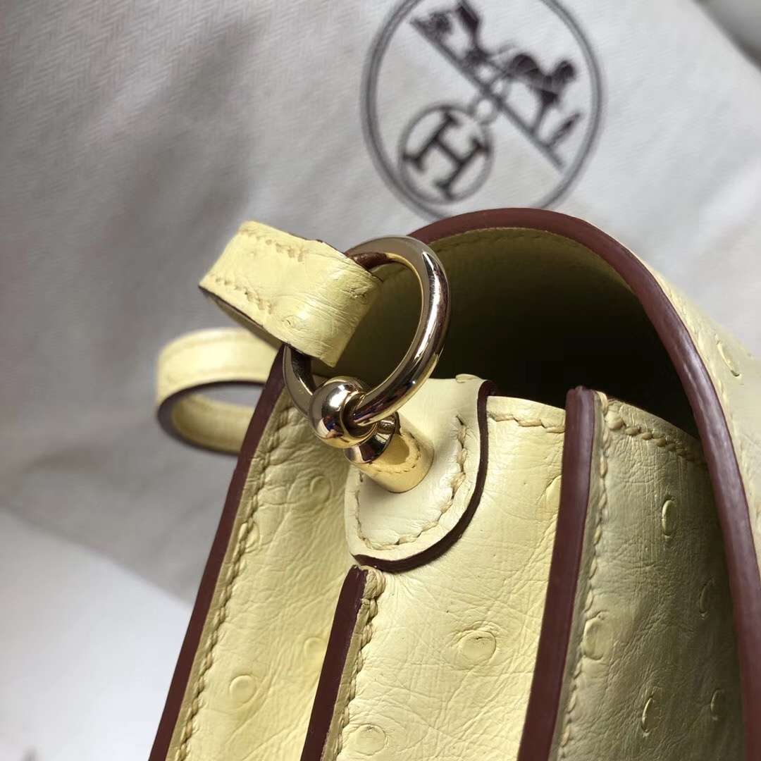 Hermès（爱马仕）Roulis ostrich kk鸵鸟 1Z小鸡黄 顶级工艺 蜡线全手工 金扣 19cm