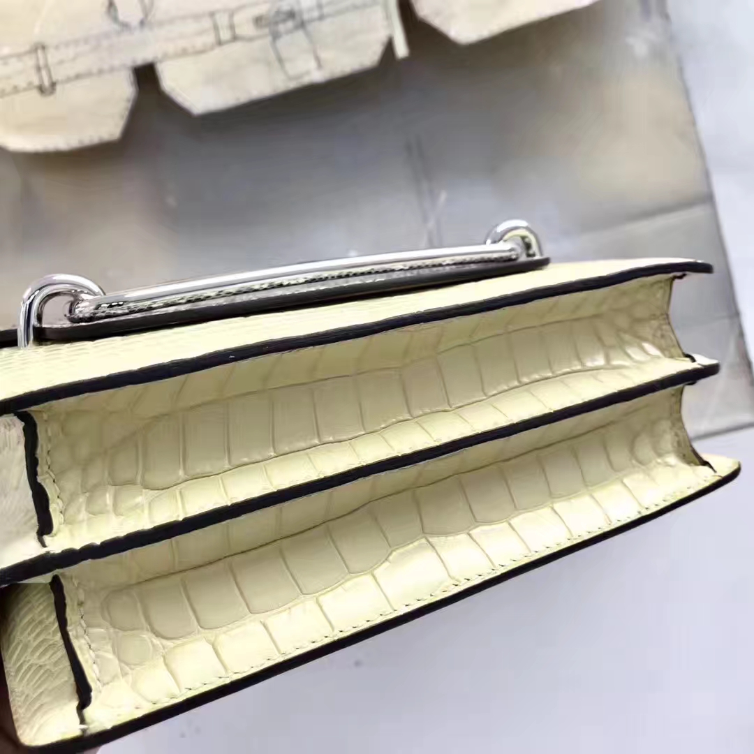 Hermès（爱马仕）Roulis 8L 奶油白 蜥蜴 小喜马拉雅色 银扣 现货 18cm