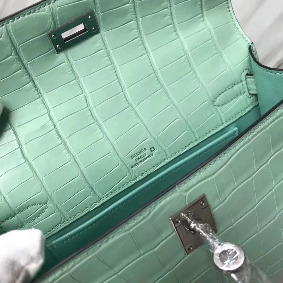 Hermès（爱马仕）Minikelly pochette 雾面鳄鱼 6U 薄荷绿  银扣 手拿包 晚宴包 22cm
