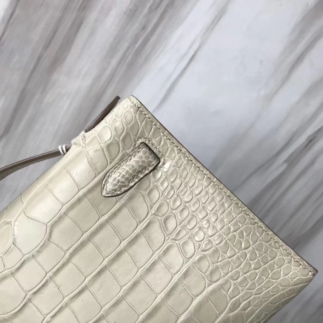 Hermès（爱马仕）Minikelly pochette 雾面鳄鱼 8L 奶油白 beton 银扣 手拿包 晚宴包 22cm