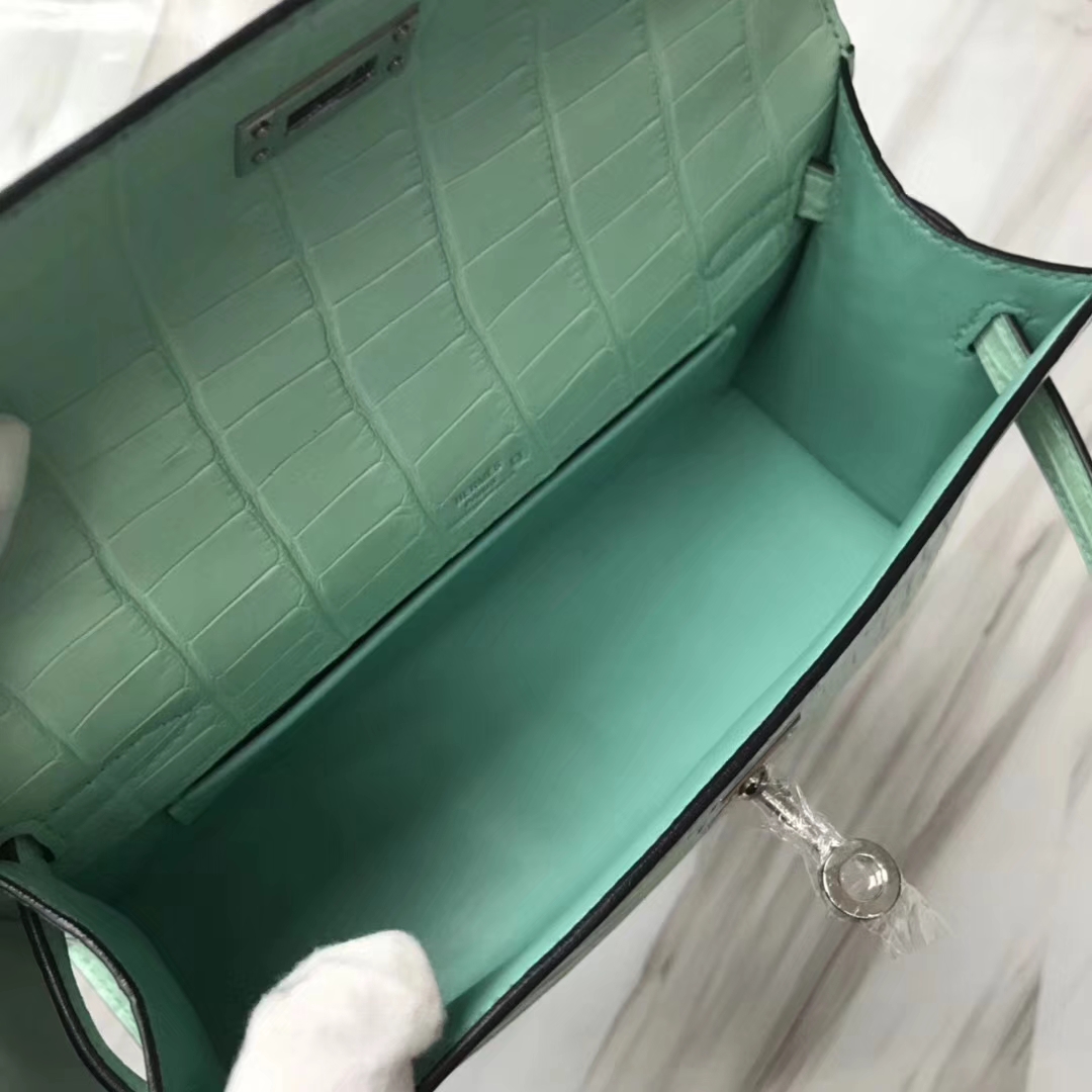 Hermès（爱马仕）Minikelly pochette 雾面鳄鱼 6U 薄荷绿  银扣 手拿包 晚宴包 22cm
