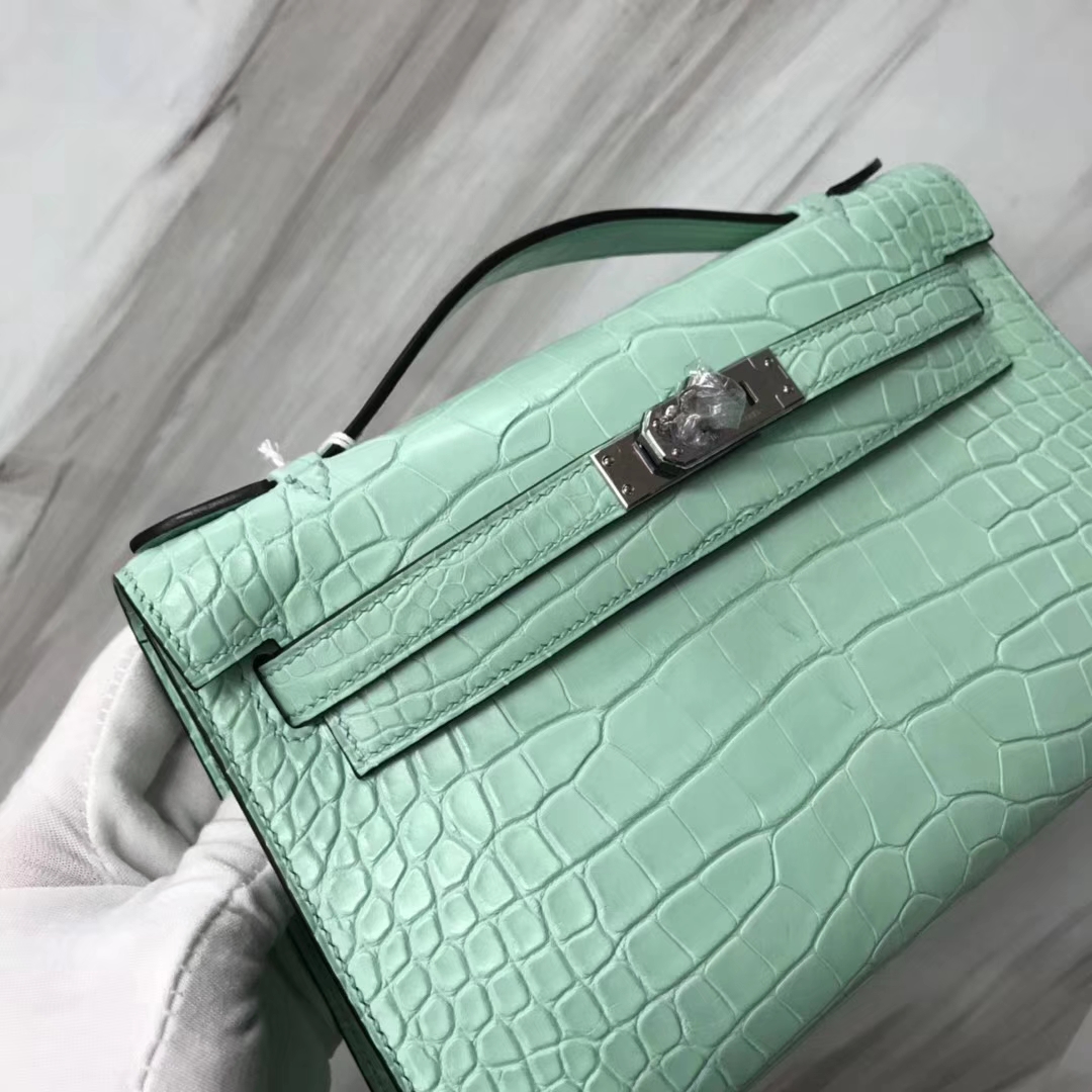 Hermès（爱马仕）Minikelly pochette 雾面鳄鱼 6U 薄荷绿  银扣 手拿包 晚宴包 22cm