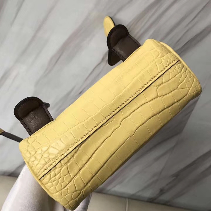 Hermès（爱马仕）Kelly doll 鹅蛋黄咖啡色 银扣 小可爱