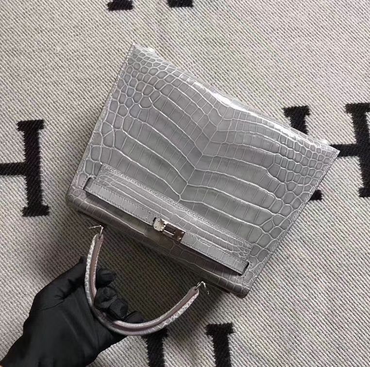 Hermès（爱马仕）Kelly 凯莉包 冰川灰 鳄鱼皮 25cm 银扣 现货