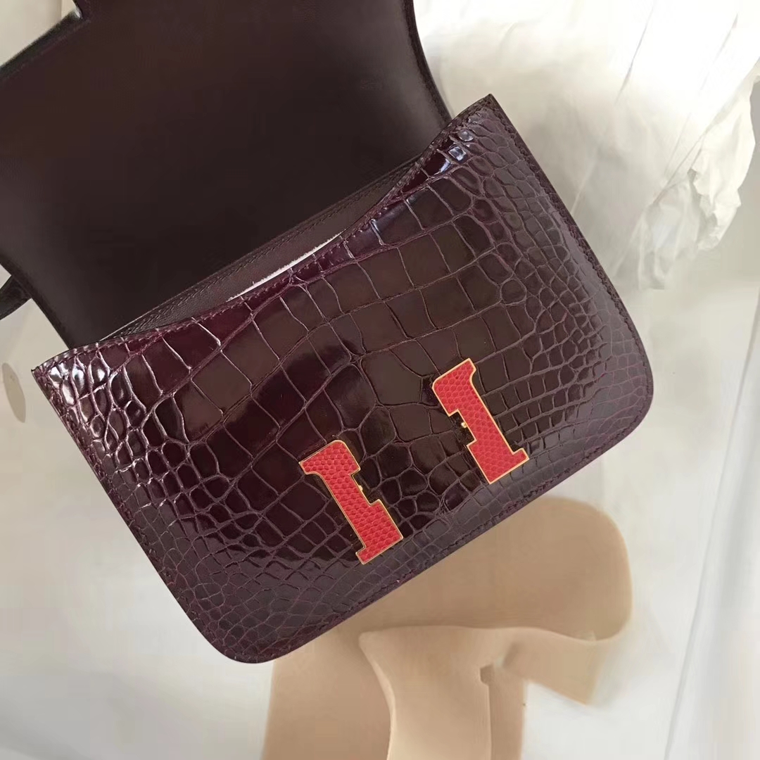Hermès（爱马仕）Constance 亮面鳄鱼 ck57 波尔多酒红 Bordeaux 红色 蜥蜴扣 金扣 18cm