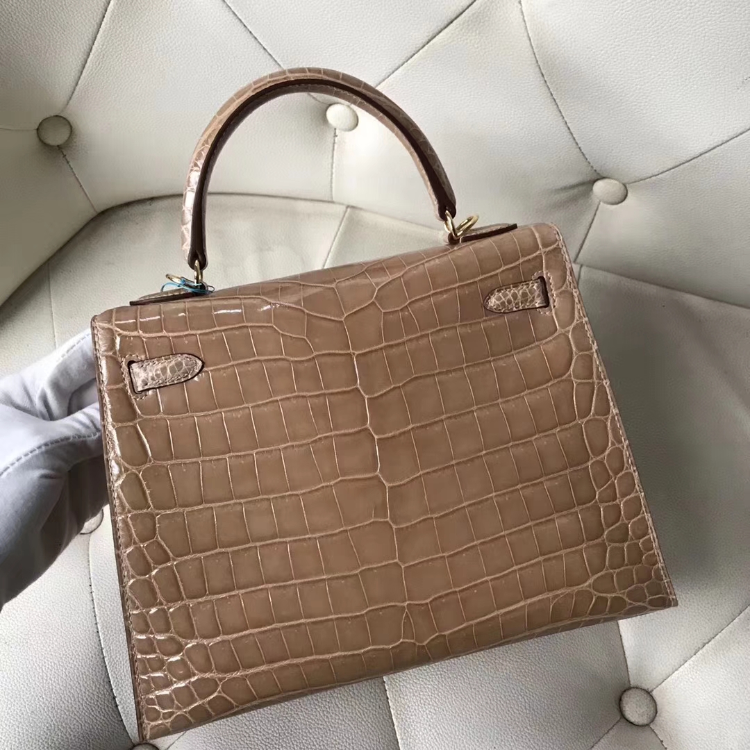 Hermès（爱马仕）Kelly 亮面尼罗鳄 1C浅杏色 顶级工艺 蜡线全手工 金扣 25cm