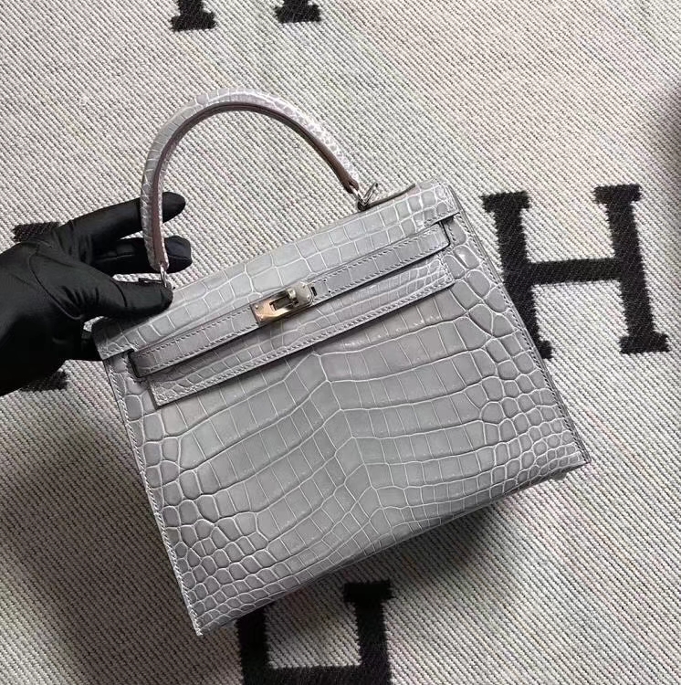 Hermès（爱马仕）Kelly 凯莉包 冰川灰 鳄鱼皮 25cm 银扣 现货