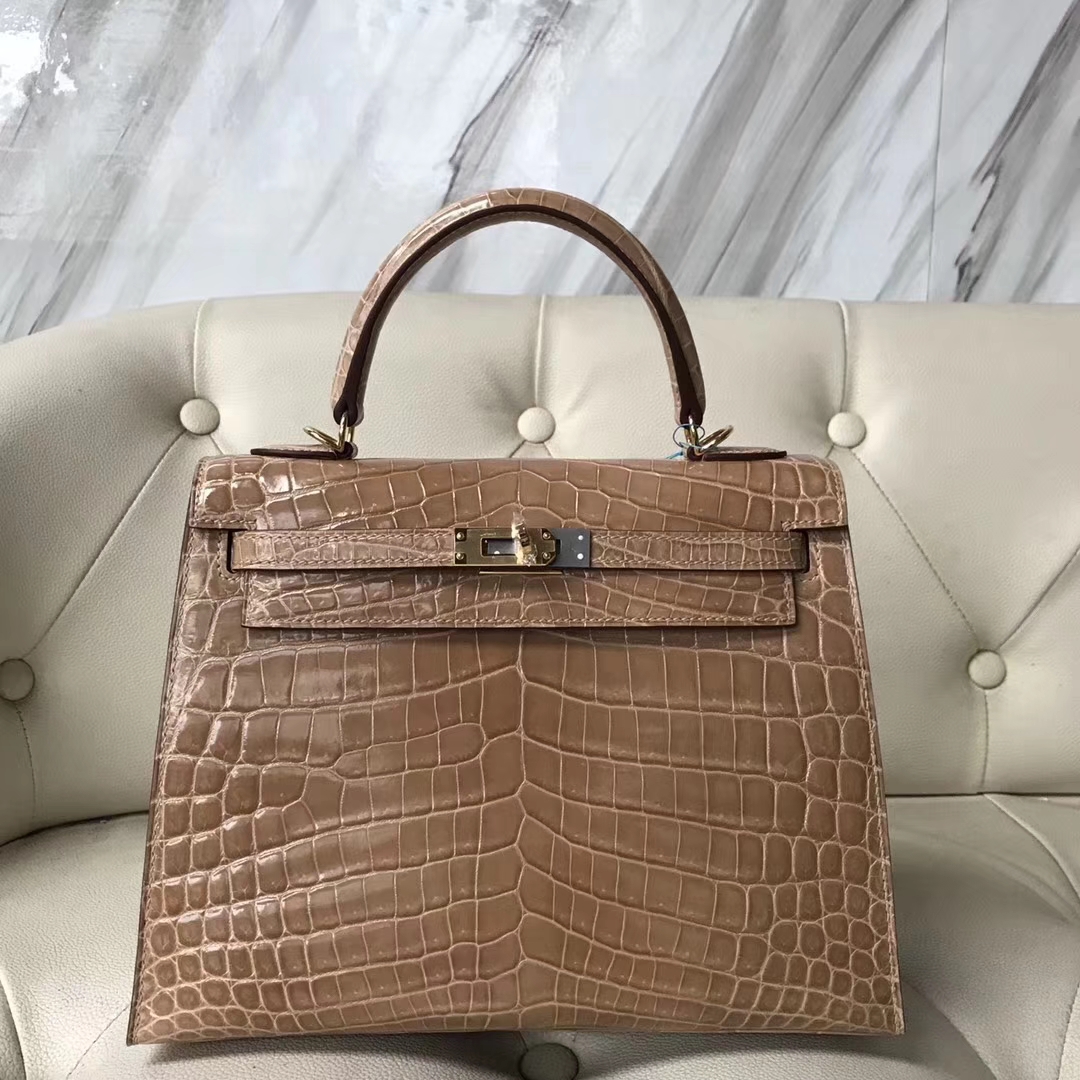 Hermès（爱马仕）Kelly 亮面尼罗鳄 1C浅杏色 顶级工艺 蜡线全手工 金扣 25cm