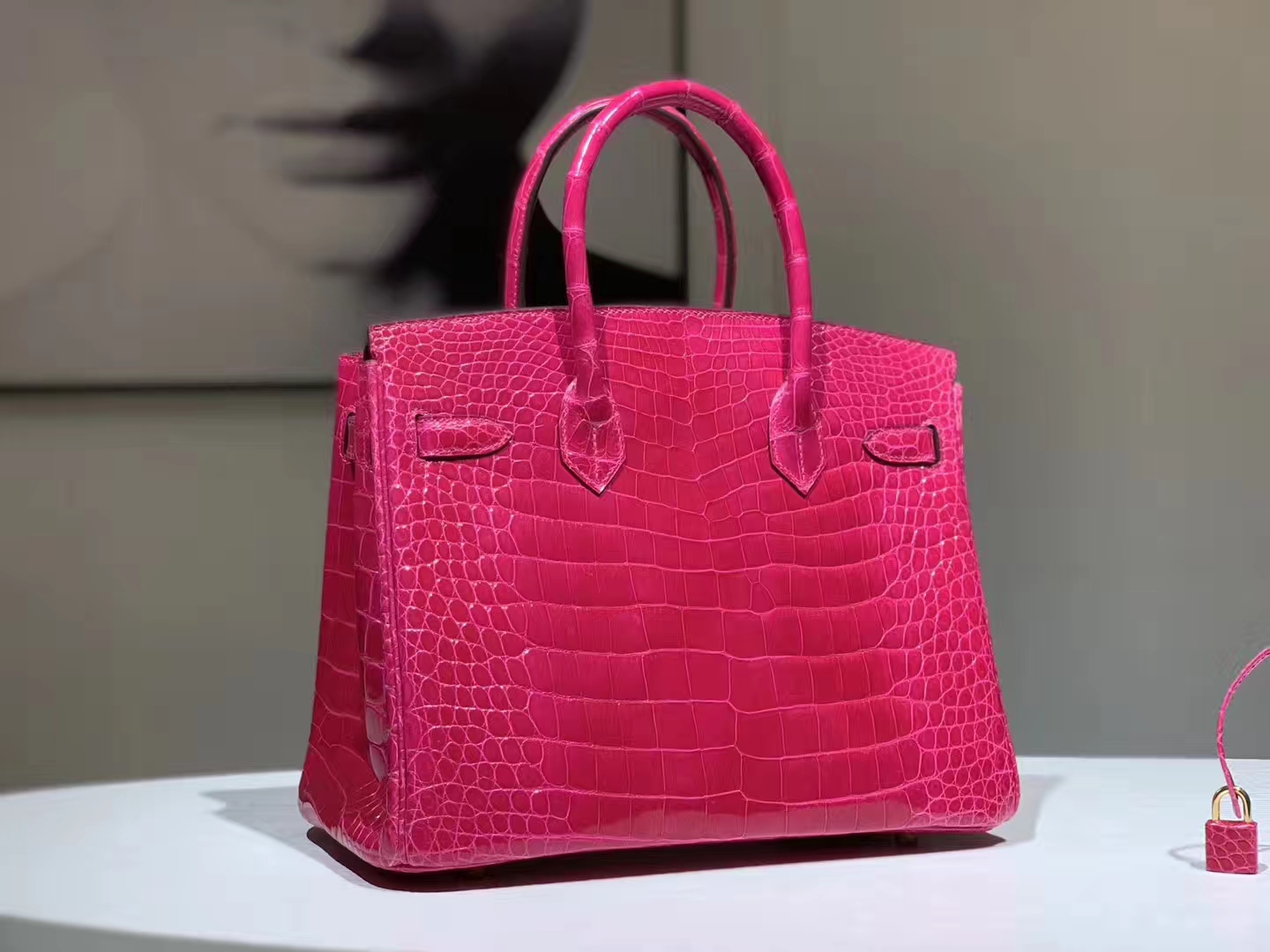 Hermès（爱马仕）Brikin铂金包 鳄鱼皮 玫红色 30cm 现货