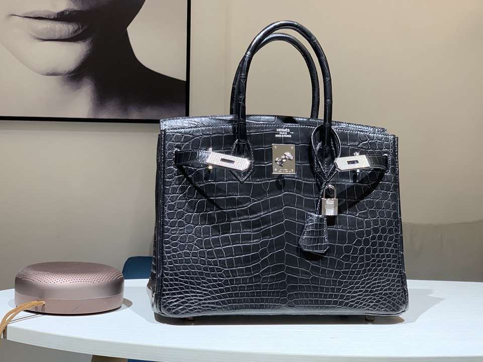 Hermès（爱马仕）Birkin 铂金包 鳄鱼皮 纯手工蜡线 黑色 银扣 全套专柜包装