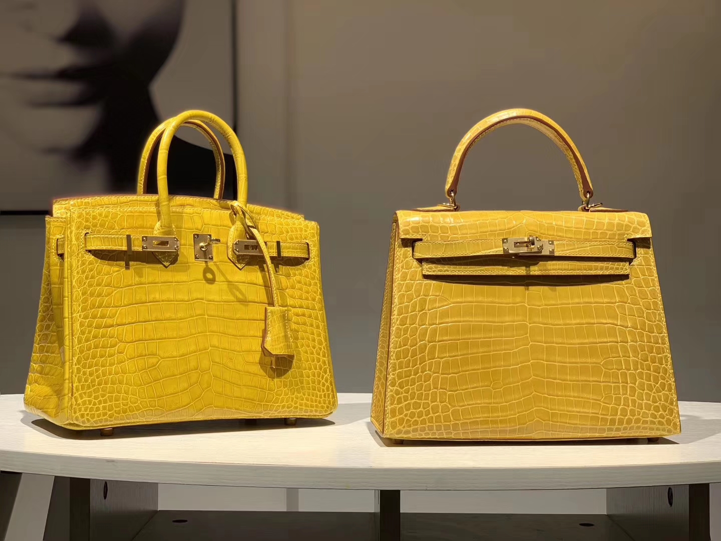 Hermès（爱马仕）Kelly 凯莉包 鳄鱼皮 9D 琥珀黄 25cm