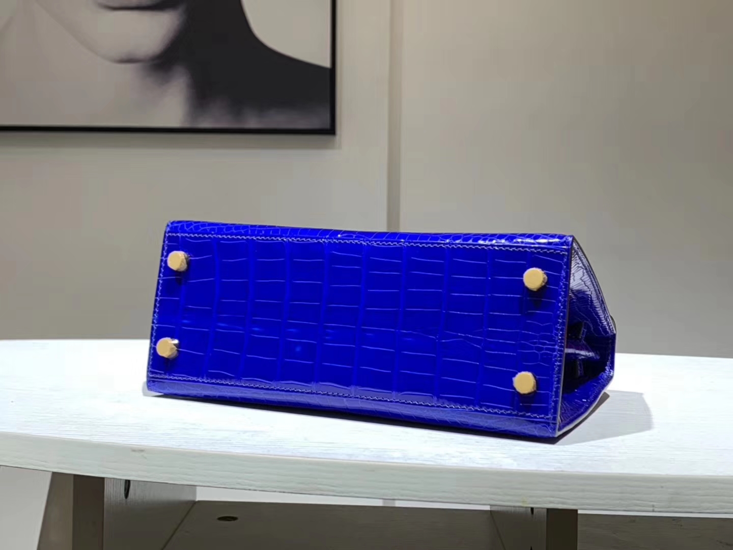 Hermès（爱马仕）Kelly 凯莉包 鳄鱼皮 电光蓝 25cm