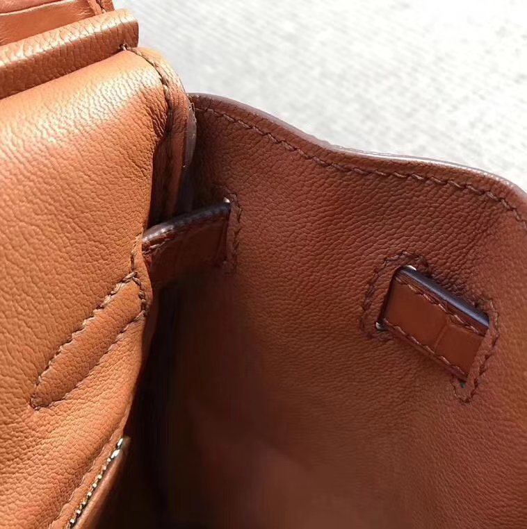 Hermès（爱马仕）Birkin铂金包 深橙色 雾面美洲鳄鱼方块 25cm 现货