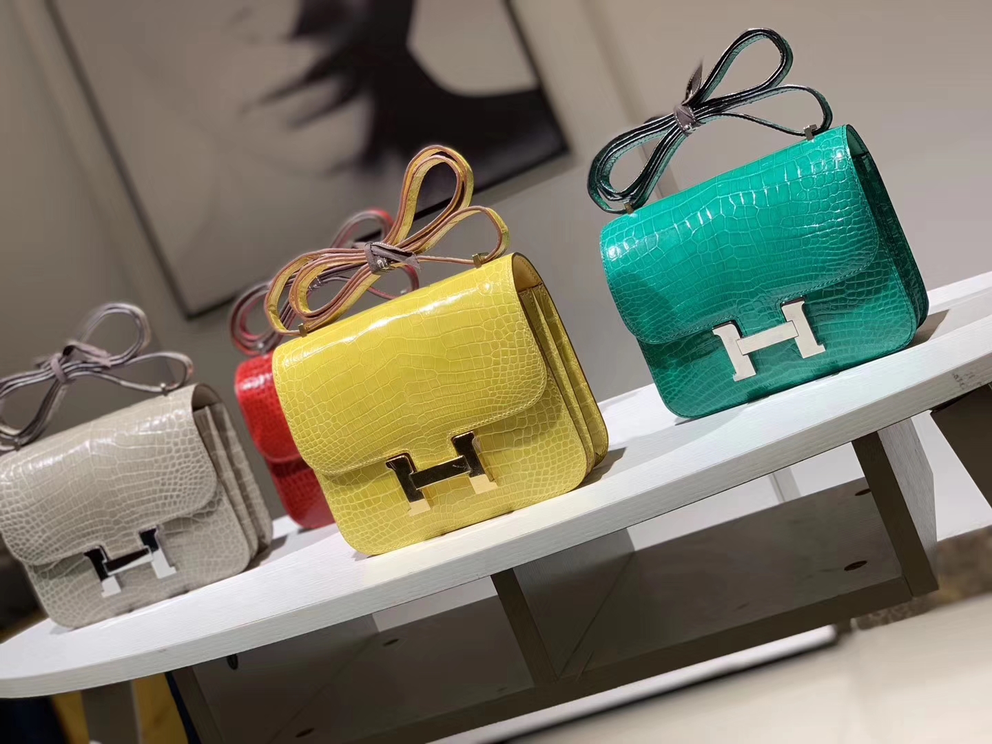 Hermès(爱马仕)Constance空姐包 鳄鱼皮 柠檬黄 19CM 现货-拉尔森鳄鱼皮具定制 - 爱马仕包包官网 Hermès(爱马仕)Constance空姐包 鳄鱼皮 柠檬黄 19CM 现货