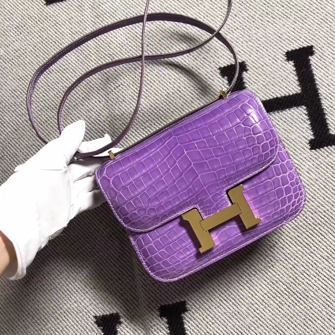 Hermès(爱马仕)Constance 空姐包 薰衣草紫 19cm 金扣 现货-拉尔森鳄鱼皮具定制 - 爱马仕包包官网 Hermès(爱马仕)Constance 空姐包 薰衣草紫 19cm 金扣 现货