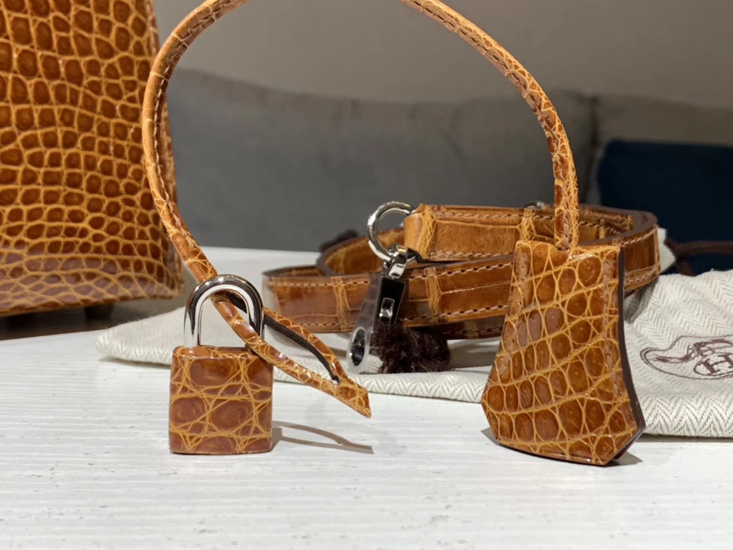 Hermès（爱马仕）Kelly凯莉包 4g 焦糖色 brulee 25cm 配全套专柜原版包装