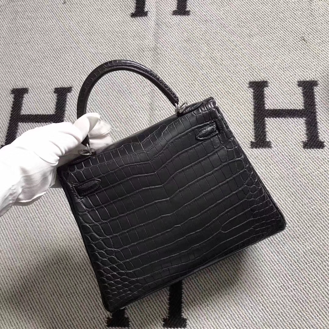Hermès（爱马仕）Kelly凯莉包 黑色雾面鳄鱼 25cm 银扣