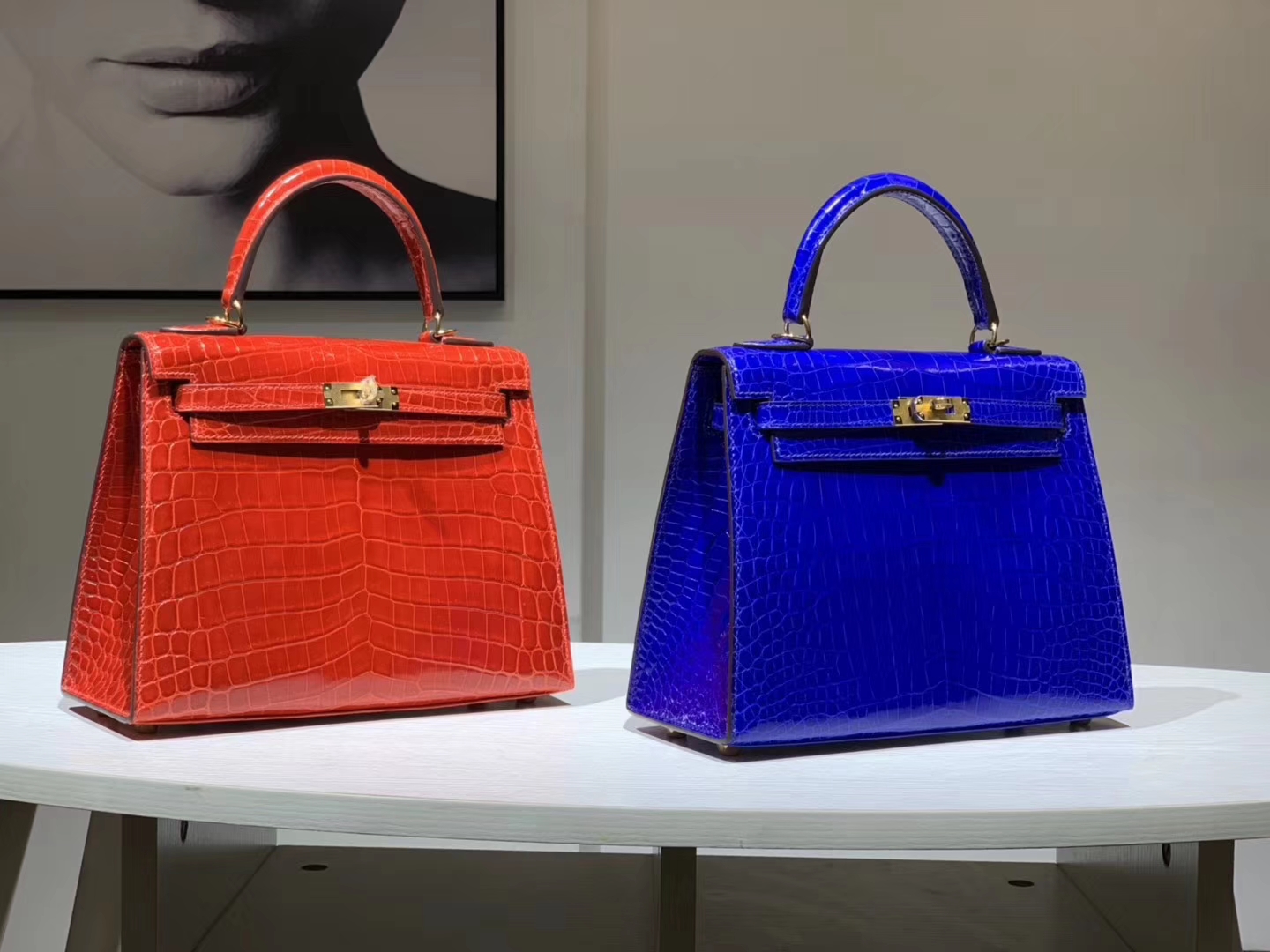 Hermès（爱马仕）Kelly 凯莉包 鳄鱼皮 电光蓝 25cm