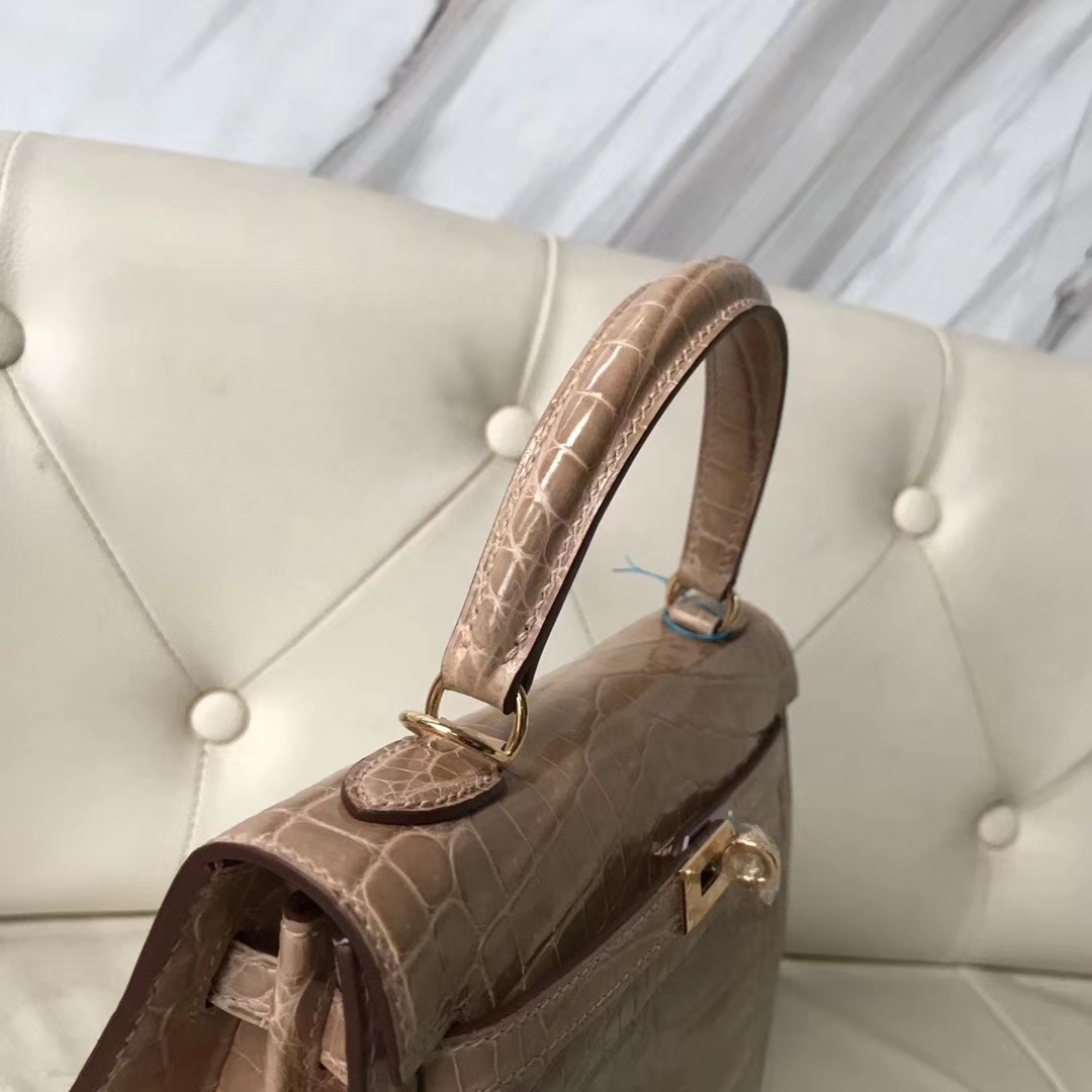 Hermès（爱马仕）Kelly 亮面尼罗鳄 1C浅杏色 顶级工艺 蜡线全手工 金扣 25cm
