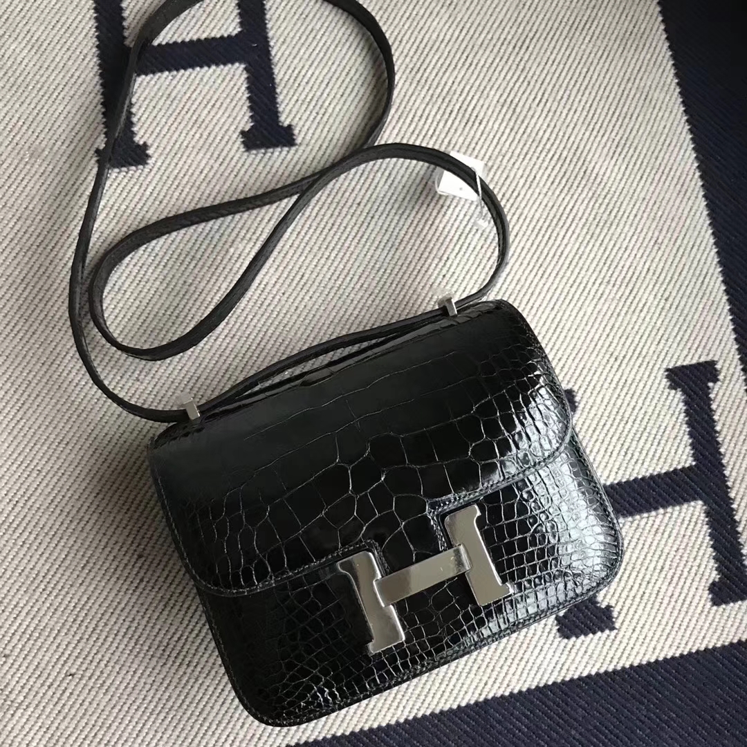 Hermès（爱马仕）Constance 亮面框框鳄鱼 ck89黑色 顶级工艺 蜡线全手工 银扣 19cm