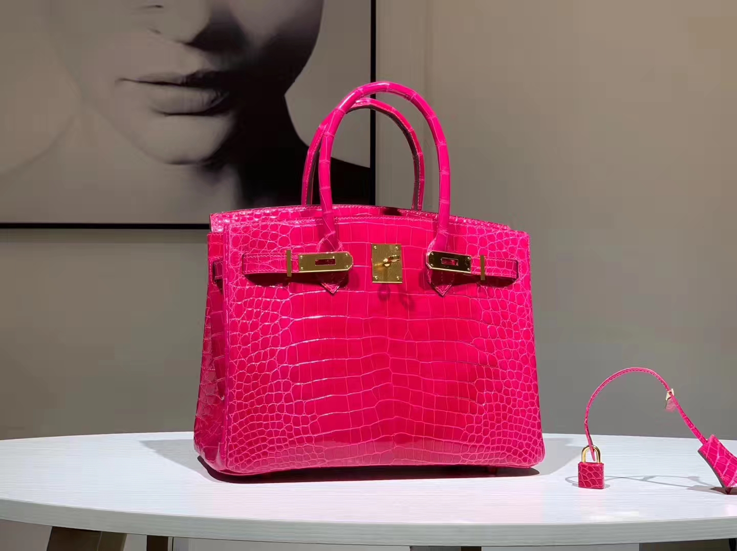 Hermès（爱马仕）Brikin铂金包 鳄鱼皮 玫红色 30cm 现货