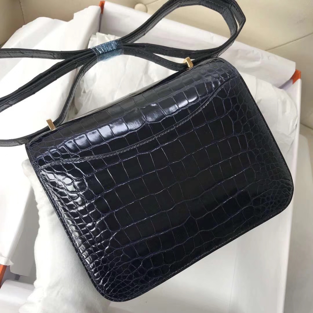 Hermès（爱马仕）Constance 18cm Alligator shiny 亮面鳄鱼 7K 宝石蓝 Blue saphir 金扣