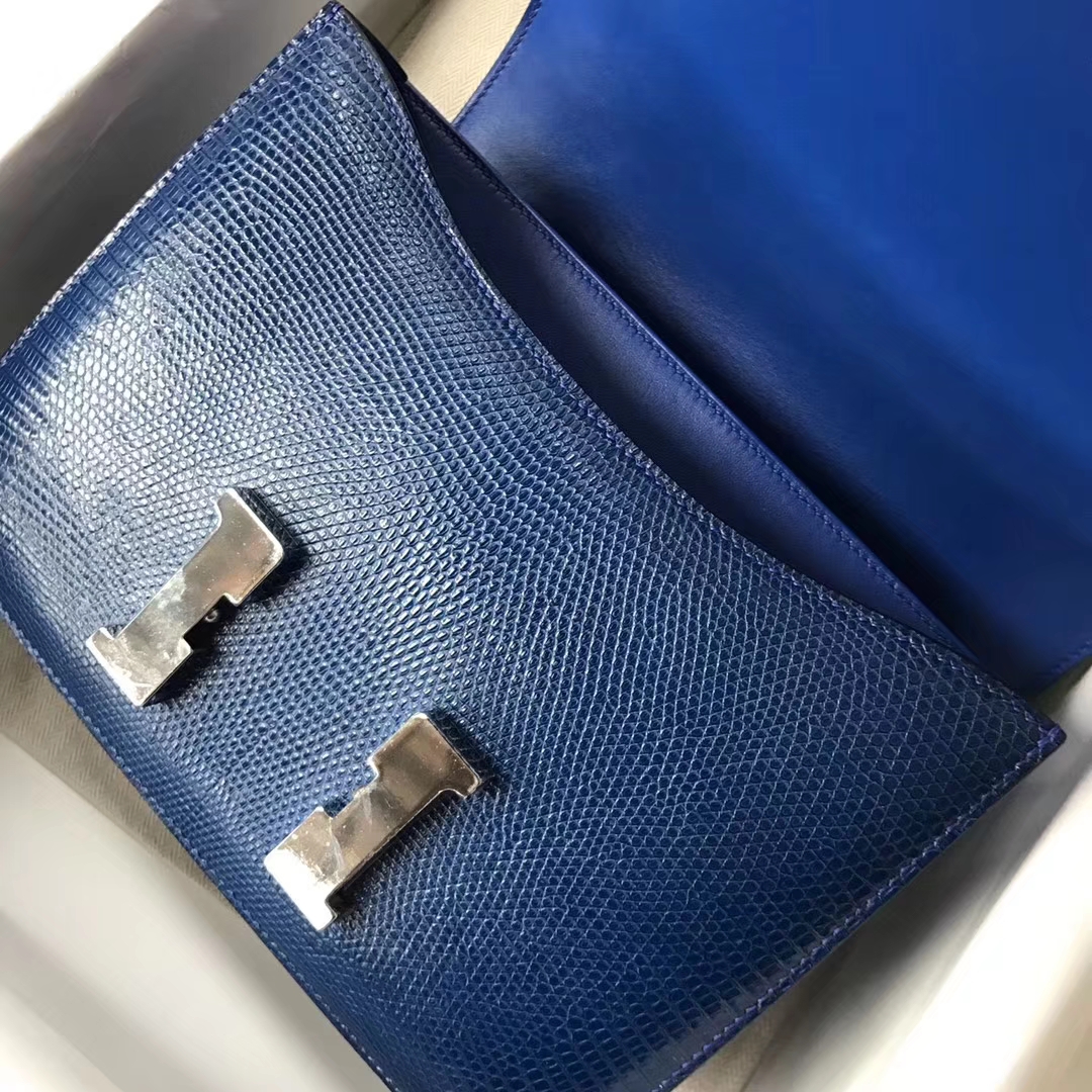Hermès（爱马仕）Constance lizard 进口蜥蜴皮 7Q希腊蓝 蜡线全手工 银扣 23cm