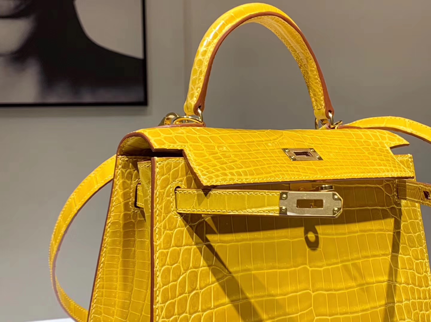 Hermès（爱马仕）Kelly 凯莉包 鳄鱼皮 9D 琥珀黄 25cm