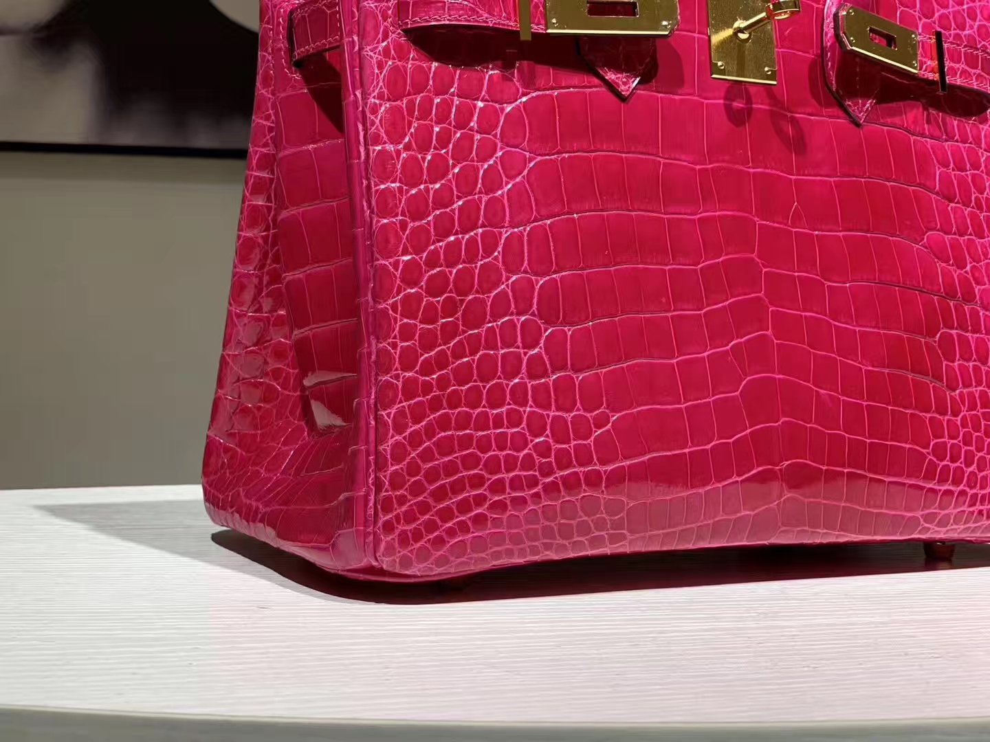Hermès（爱马仕）Brikin铂金包 鳄鱼皮 玫红色 30cm 现货