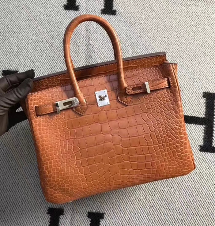 Hermès(爱马仕)Birkin铂金包 深橙色 雾面美洲鳄鱼方块 25cm 现货-拉尔森鳄鱼皮具定制 - 爱马仕包包官网 Hermès(爱马仕)Birkin铂金包 深橙色 雾面美洲鳄鱼方块 25cm 现货