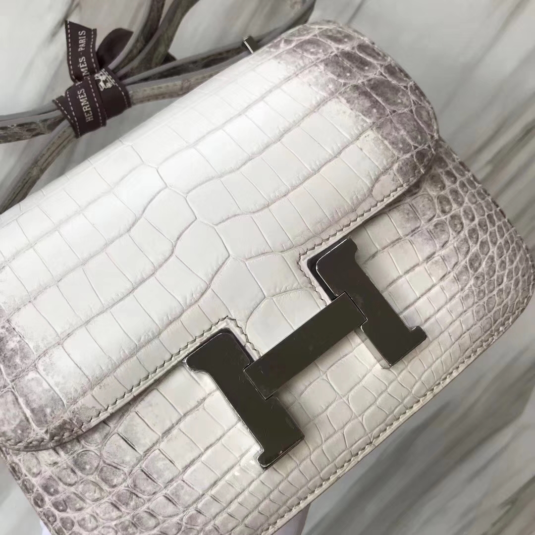 Hermès(爱马仕)Constance空姐包 Himalaya 喜马拉雅 银扣 包中皇后 顶级手缝 18cm 现货-拉尔森鳄鱼皮具定制 - 爱马仕包包官网 Hermès(爱马仕)Constance空姐包 Himalaya 喜马拉雅 银扣 包中皇后 顶级手缝 18cm 现货