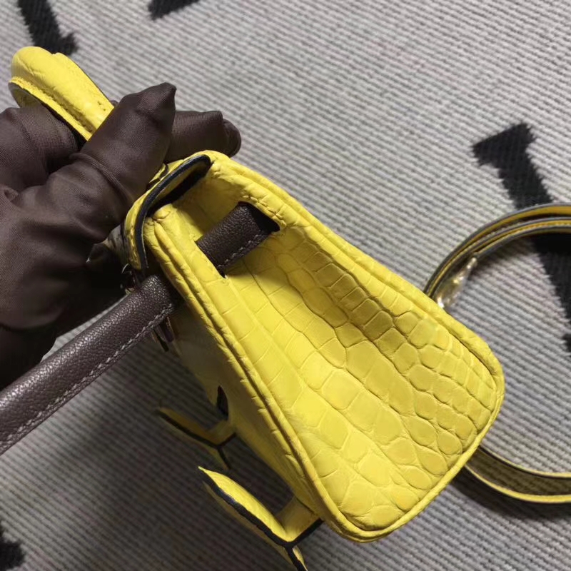 Hermès（爱马仕）Kelly doll 蛋黄色 雾面鳄鱼 原单品质 16cm