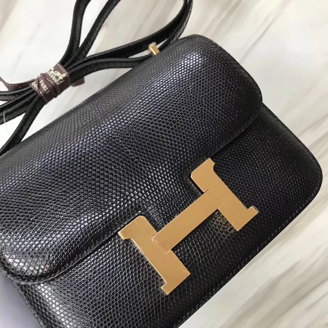 Hermès(爱马仕)Constance空姐包 Lizard 进口亮面蜥蜴🦎 ck89 黑色 noir 金扣 18cm-拉尔森鳄鱼皮具定制 - 爱马仕包包官网 Hermès(爱马仕)Constance空姐包 Lizard 进口亮面蜥蜴🦎 ck89 黑色 noir 金扣 18cm