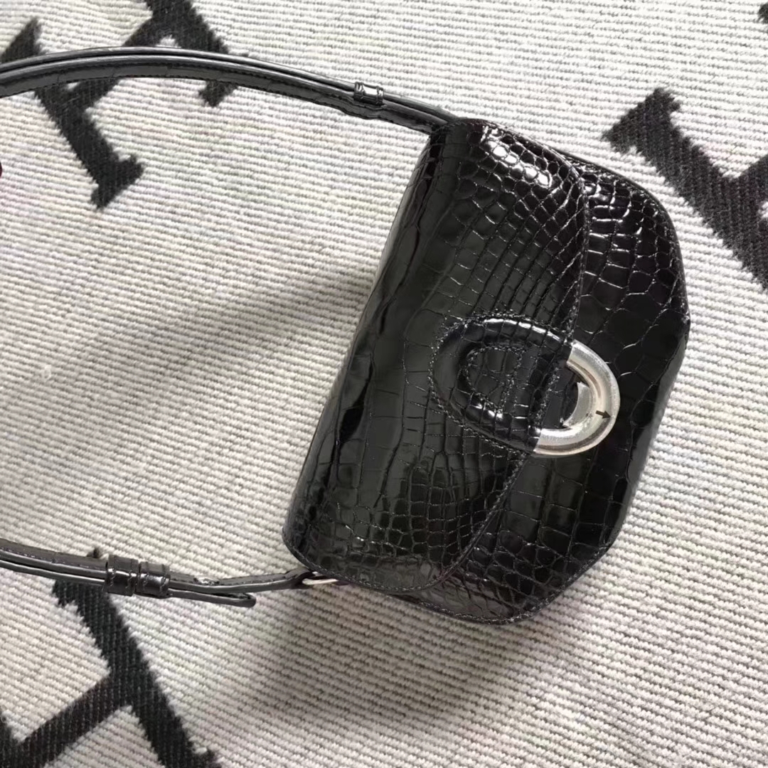 Hermès(爱马仕)cherche Midi mini 黑色 美洲鳄 银扣 现货-拉尔森鳄鱼皮具定制 - 爱马仕包包官网 Hermès(爱马仕)cherche Midi mini 黑色 美洲鳄 银扣 现货