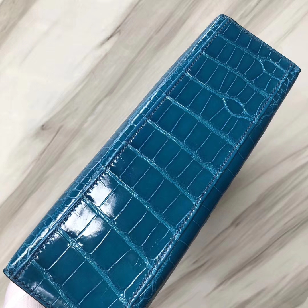 Hermès（爱马仕） Minikelly pochette Alligator shiny 亮面鳄鱼 7W 伊兹密尔蓝 Blue izmir 金扣 手拿包 晚宴包 22cm