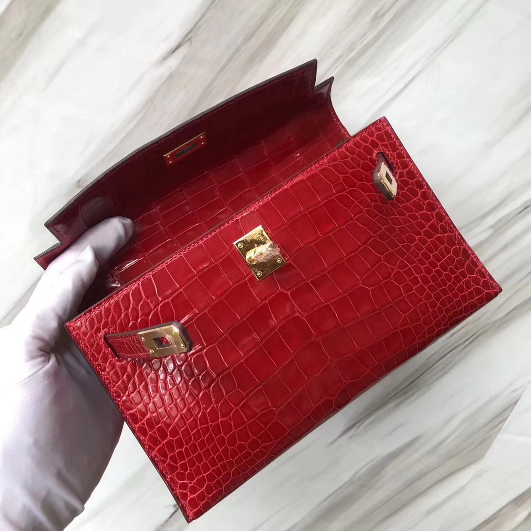 Hermès（爱马仕） Minikelly pochette Alligator shiny 亮面鳄鱼 CK95 法拉利红 Braise 金扣 手拿包 晚宴包 22cm