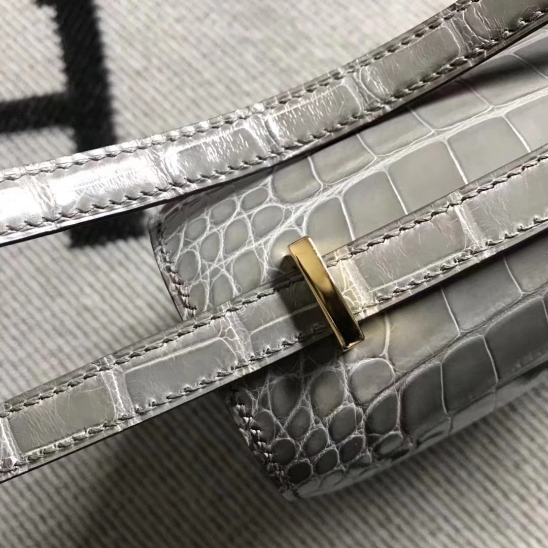 Hermès（爱马仕）空姐包 斑鸠灰 美洲鳄 金扣 现货 19cm