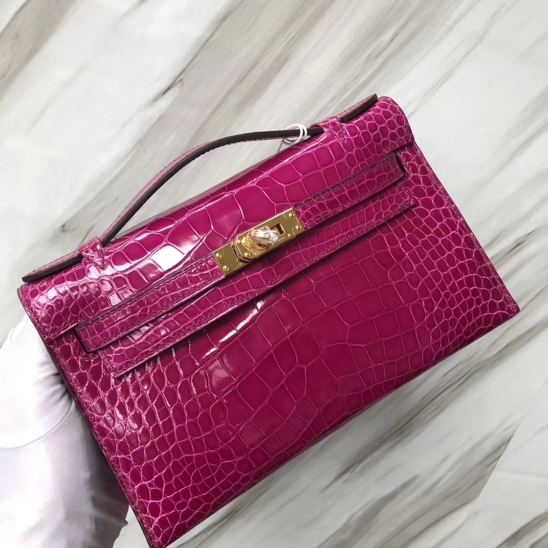 Hermès(爱马仕) Minikelly pochette Alligator shiny 亮面鳄鱼 J5 天方夜谭粉紫 金扣 手拿包 晚宴包 22cm-拉尔森鳄鱼皮具定制 - 爱马仕包包官网 Hermès(爱马仕) Minikelly pochette Alligator shiny 亮面鳄鱼 J5 天方夜谭粉紫 金扣 手拿包 晚宴包 22cm