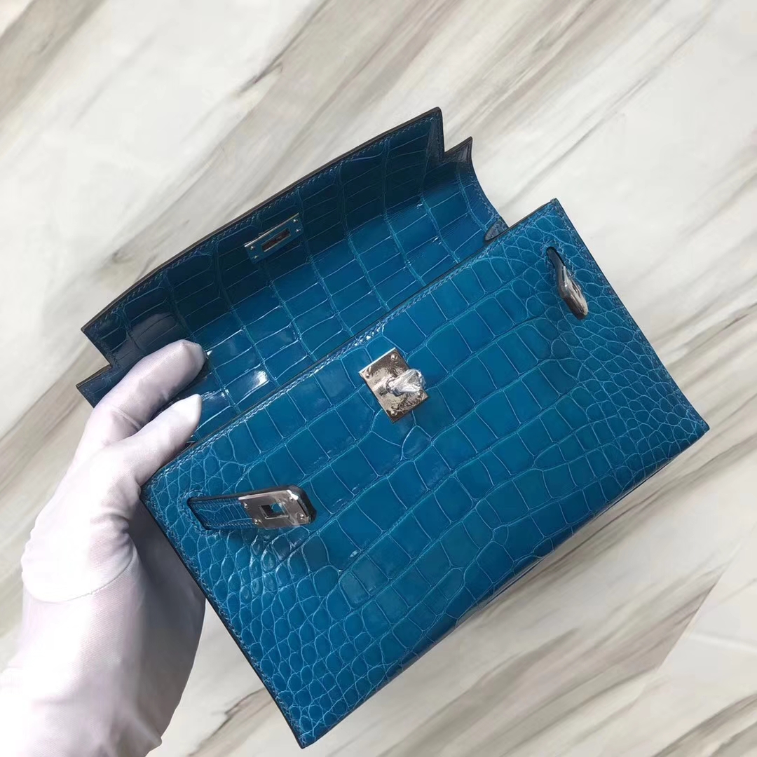 Hermès（爱马仕） Minikelly pochette Alligator shiny 亮面鳄鱼 7W 伊兹密尔蓝 银扣 手拿包 晚宴包 22cm