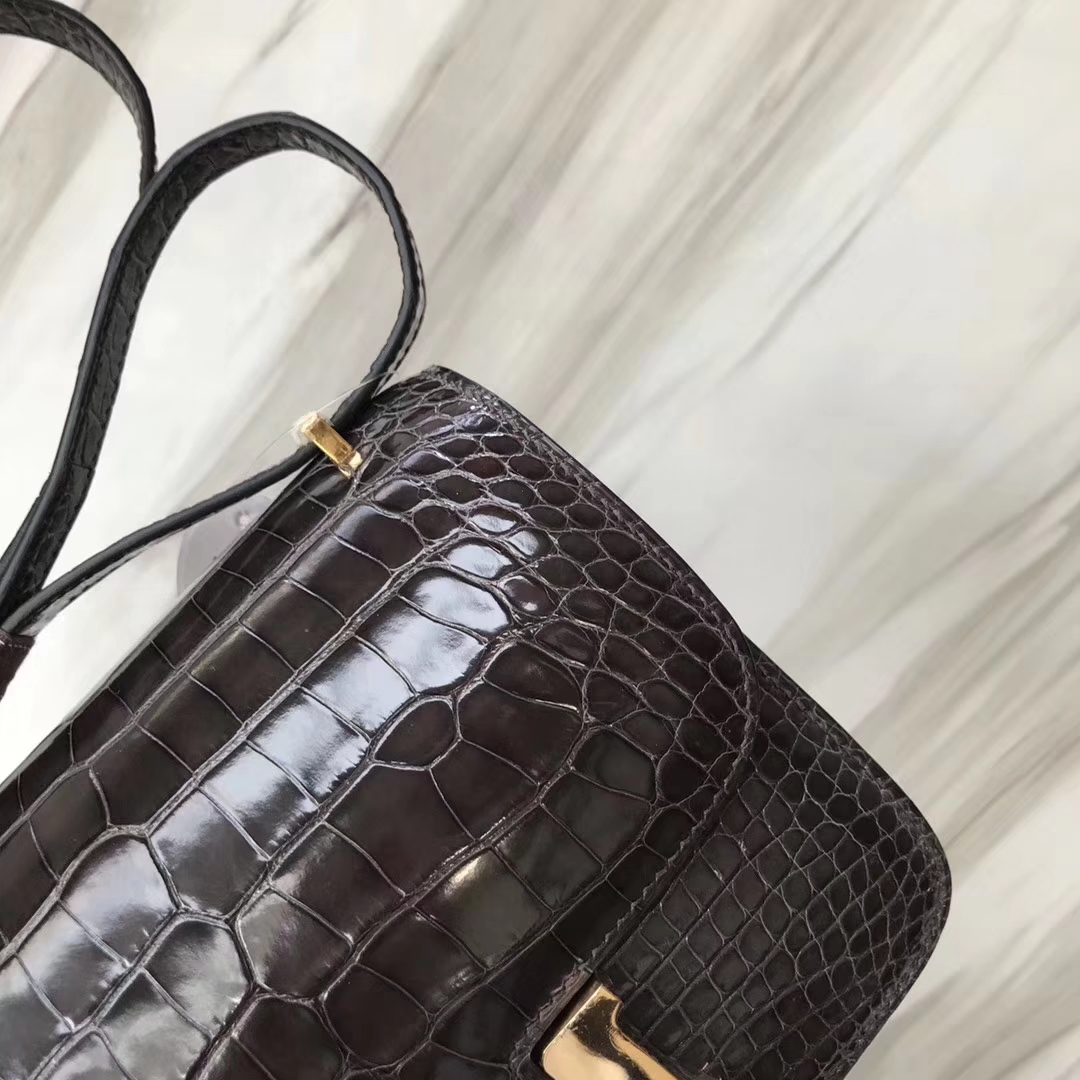 Hermès（爱马仕）Constance Alligator shiny 亮面鳄鱼 ck88 石墨灰 金扣 18cm 顶级现货