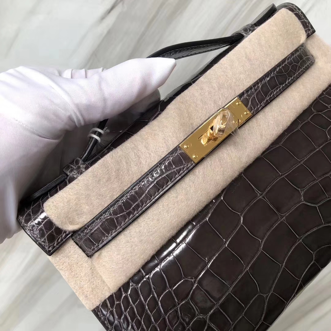 Hermès(爱马仕) Minikelly pochette Alligator shiny 亮面鳄鱼 CK88 石墨灰 金扣 手拿包 晚宴包 22cm-拉尔森鳄鱼皮具定制 - 爱马仕包包官网 Hermès(爱马仕) Minikelly pochette Alligator shiny 亮面鳄鱼 CK88 石墨灰 金扣 手拿包 晚宴包 22cm