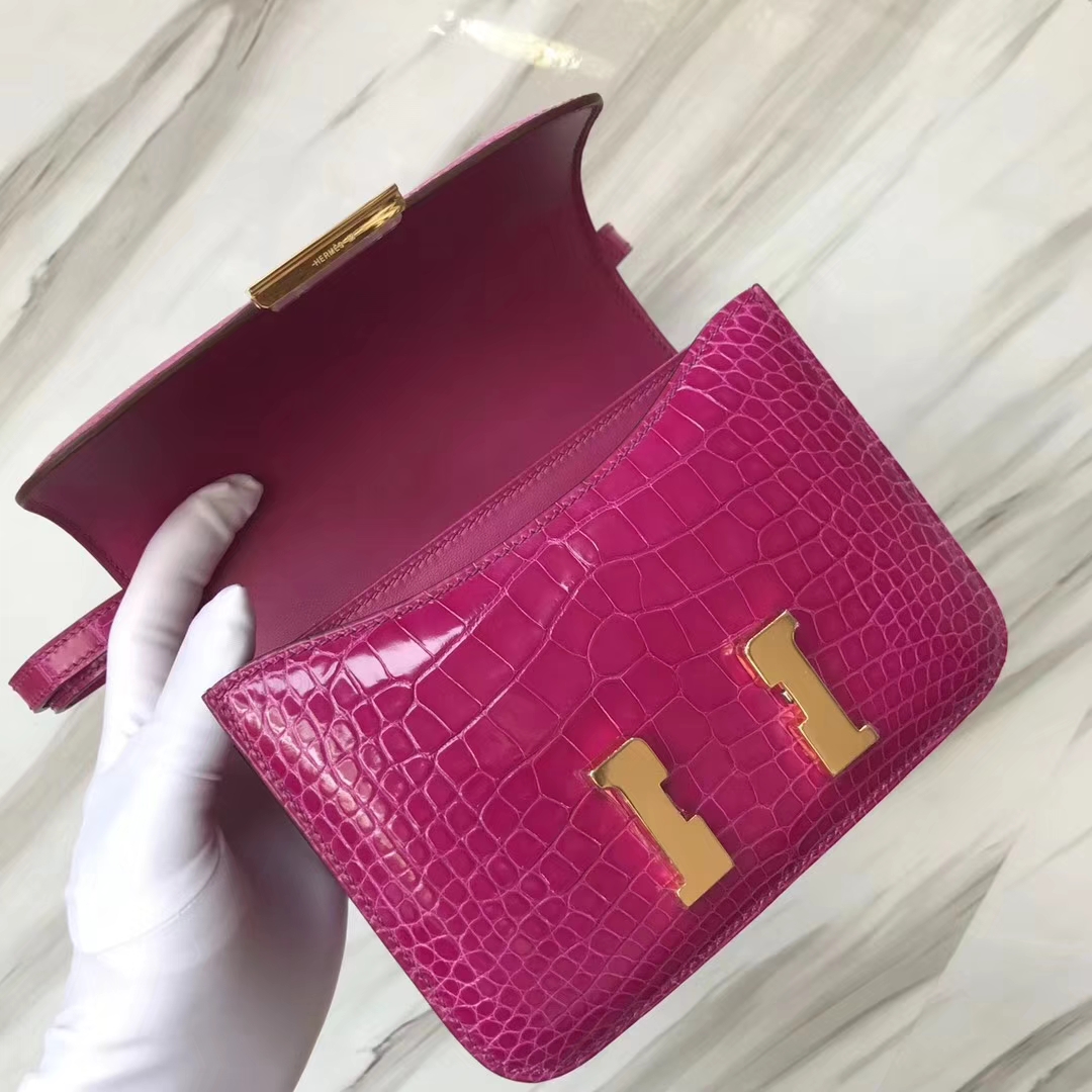 Hermès（爱马仕）Constance空姐包 Alligator shiny 亮面鳄鱼 J5 天方夜谭粉紫 金扣 18cm 顶级现货