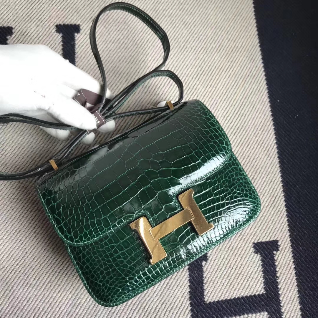 Hermès（爱马仕）Constance空姐包 Alligator shiny 亮面鳄鱼  ck67 祖母绿 金扣 顶级现货 18cm