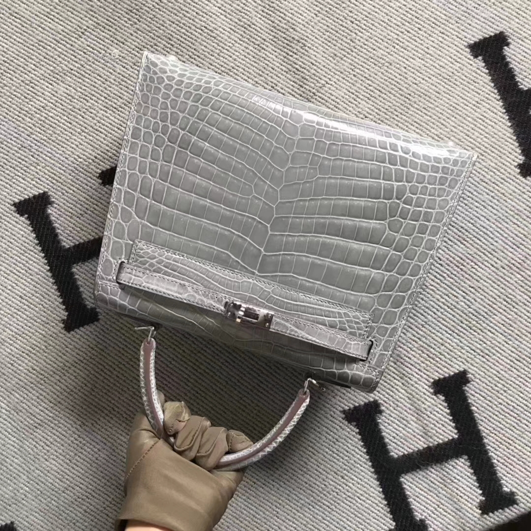 Hermès(爱马仕)Kelly凯莉包 斑鸠灰 银扣 尼罗鳄 现货 25cm-拉尔森鳄鱼皮具定制 - 爱马仕包包官网 Hermès(爱马仕)Kelly凯莉包 斑鸠灰 银扣 尼罗鳄 现货 25cm