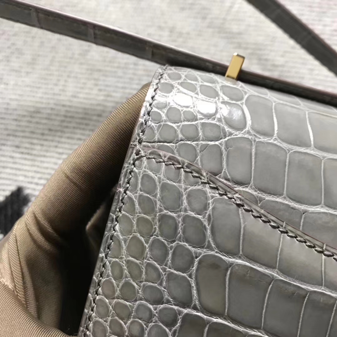Hermès（爱马仕）空姐包 斑鸠灰 美洲鳄 金扣 现货 19cm