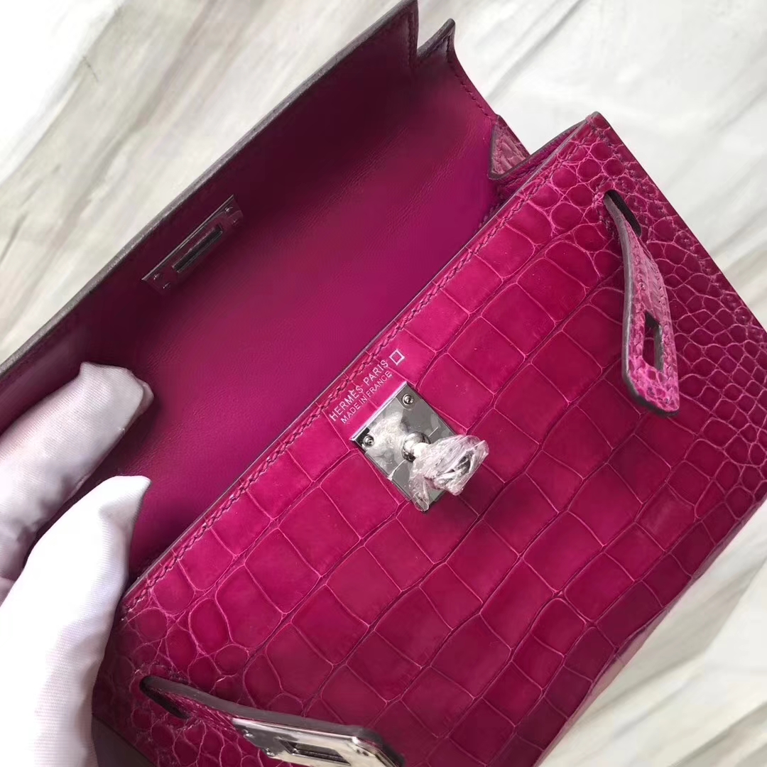Hermès（爱马仕）Minikelly ll Alligator shiny 亮面鳄鱼 J5 天方夜谭粉紫 银扣 现货