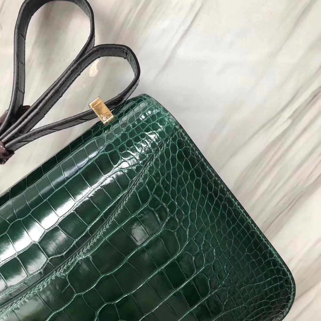 Hermès（爱马仕）Constance24cm Alligator shiny 亮面鳄鱼 ck67 祖母绿 金扣 现货