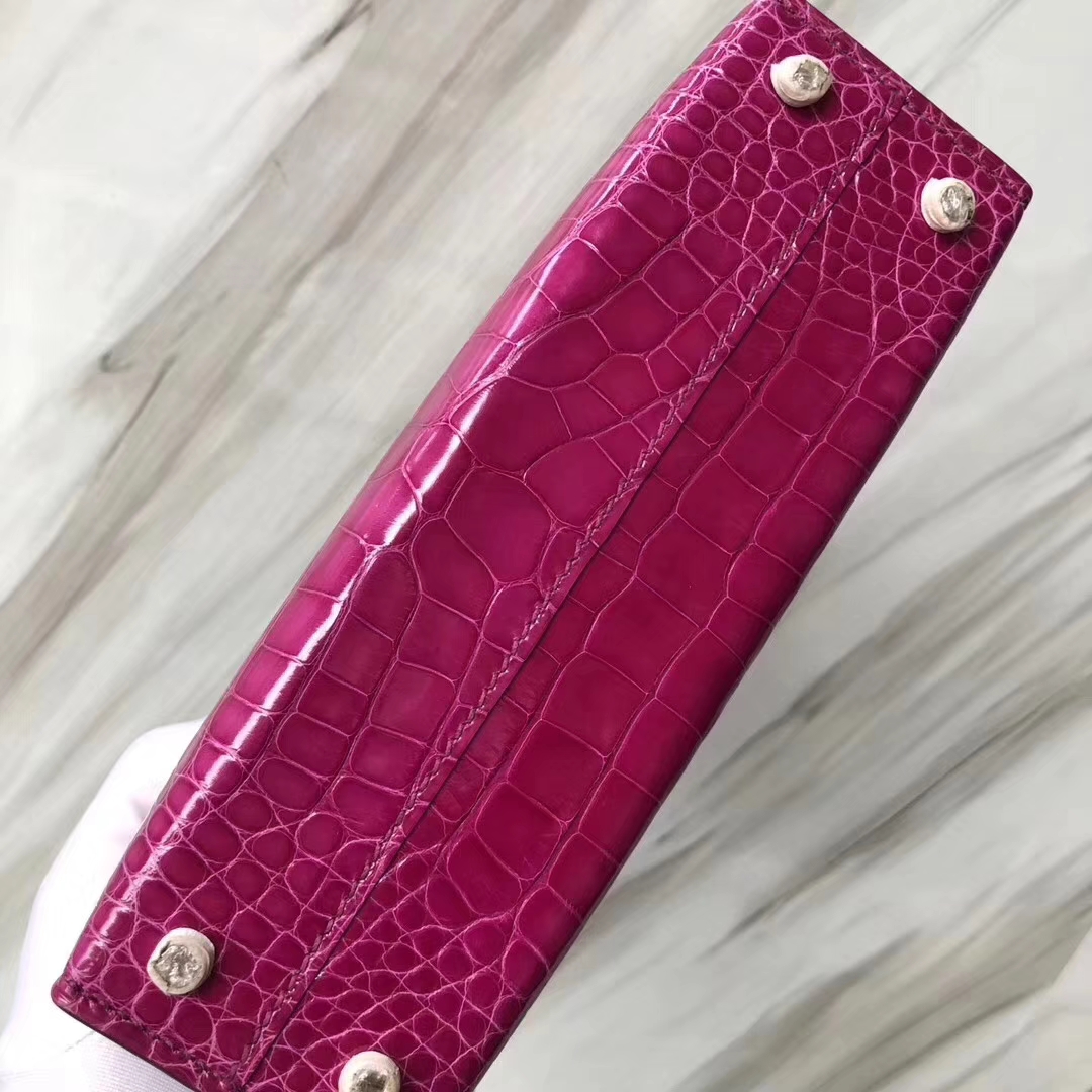 Hermès（爱马仕）Minikelly ll Alligator shiny 亮面鳄鱼 J5 天方夜谭粉紫 银扣 现货