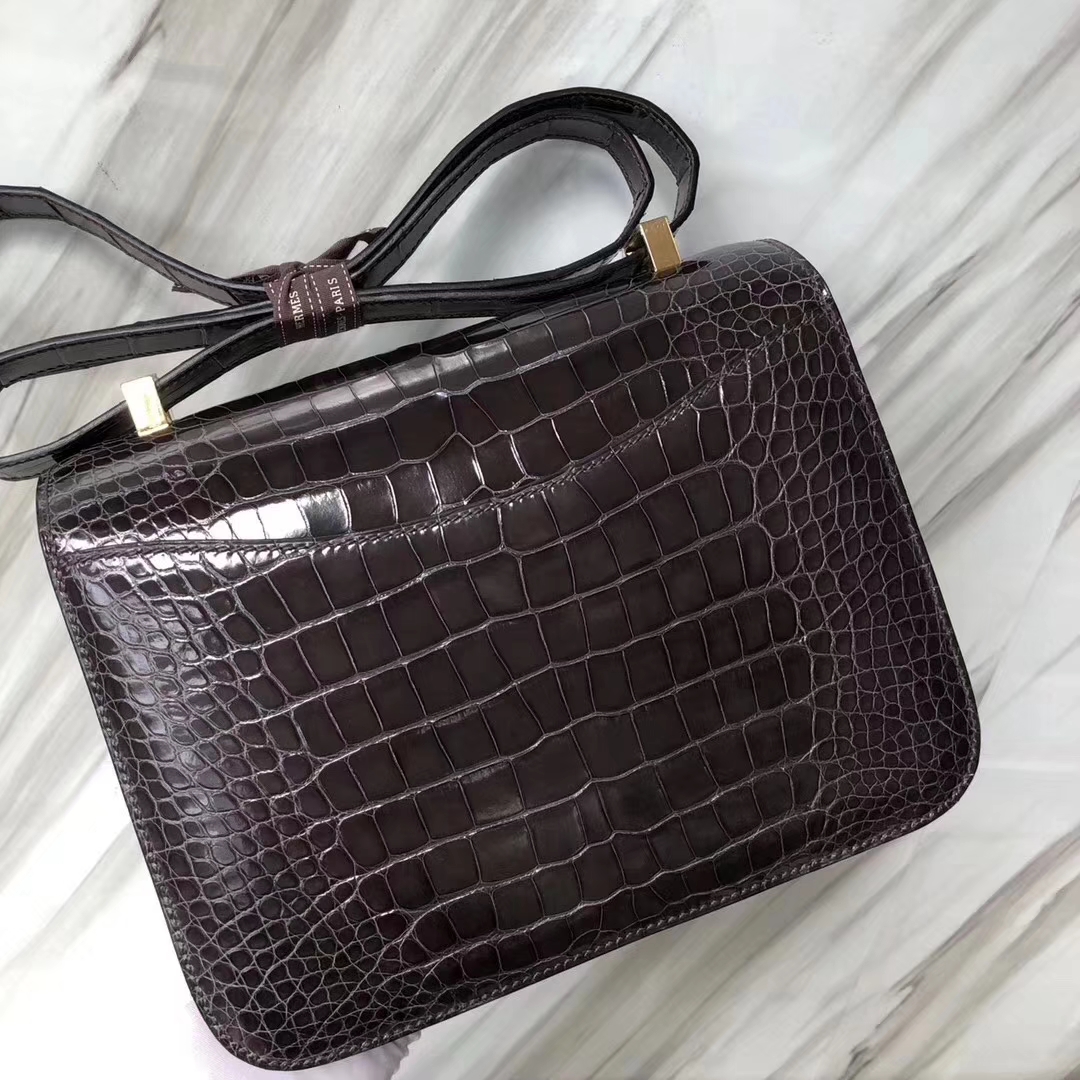 Hermès（爱马仕）Constance24cm Alligator shiny 亮面鳄鱼 ck88 石墨灰 金扣 现货